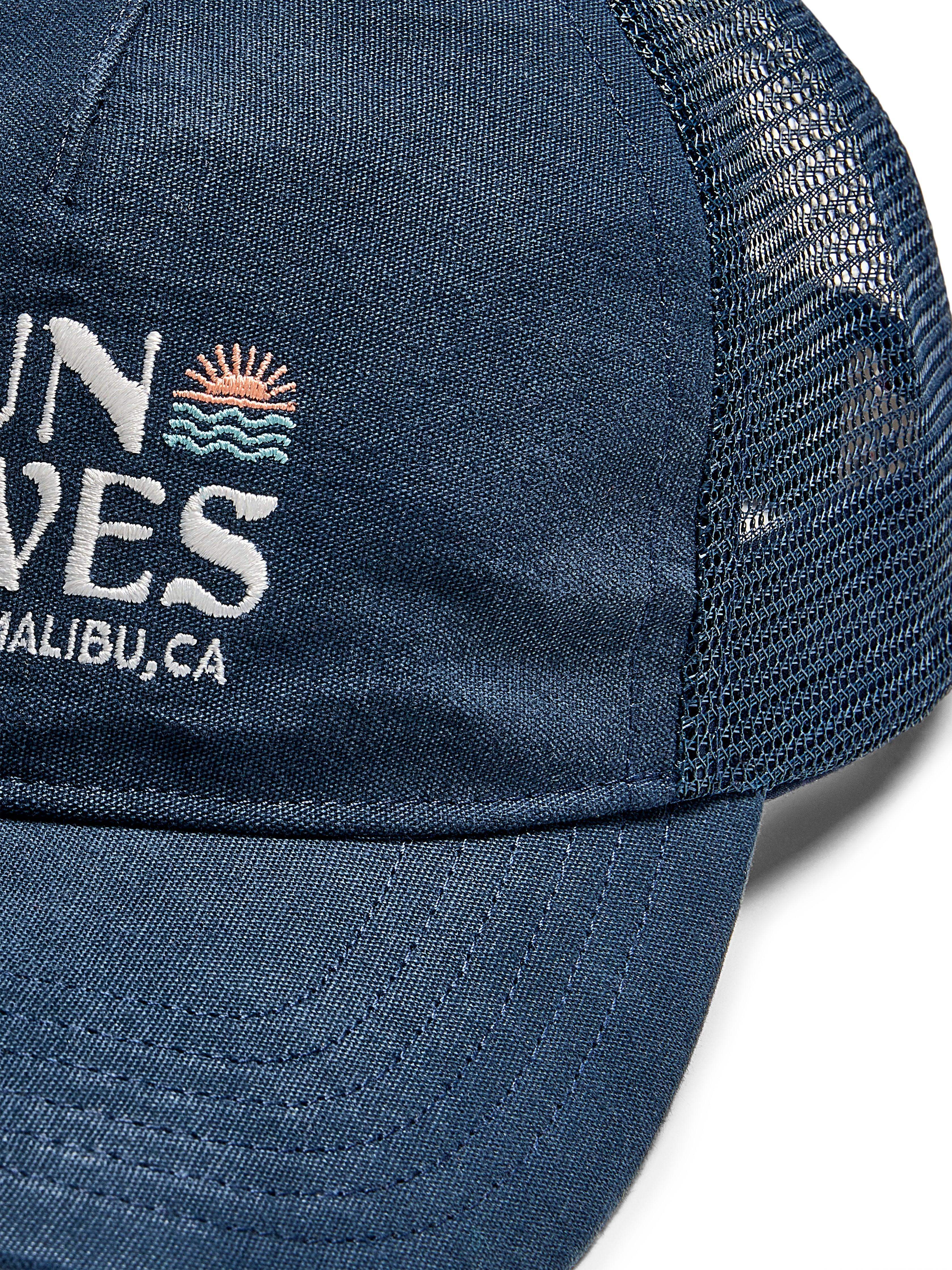 Malibu Retro Sun \u0026 Waves Trucker - Navy