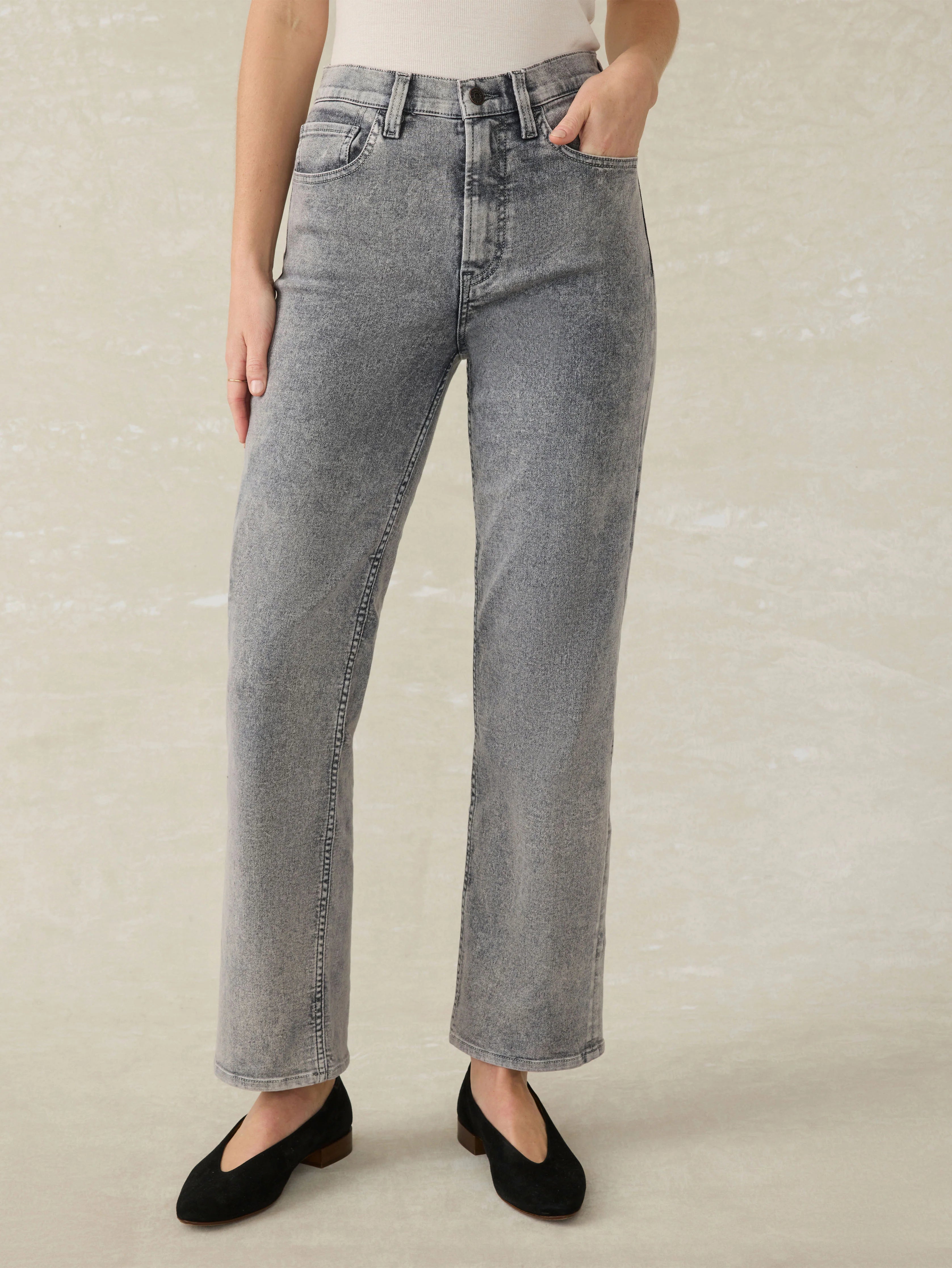 Slim Straight Sunwashed Denim - Washed Black