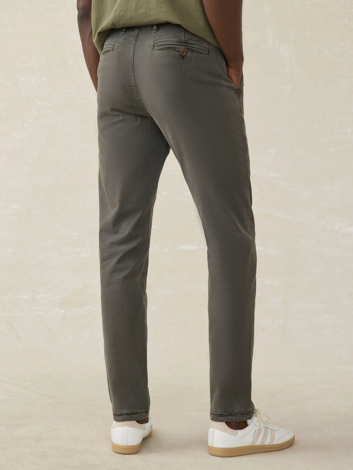 Coastline Stretch Chino - Faded Black