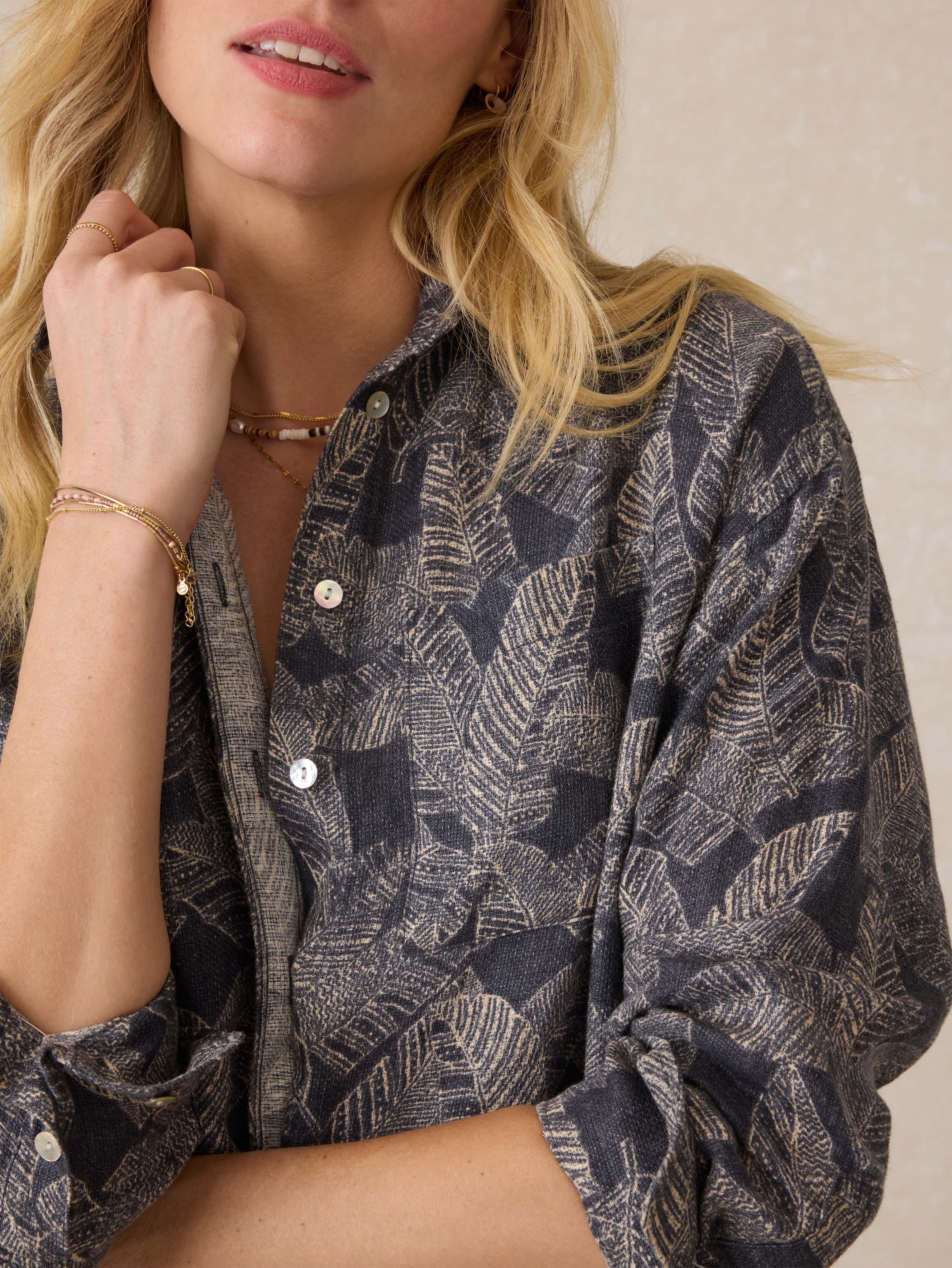 Palma Linen Relaxed Shirt - Charcoal Banana Leaf